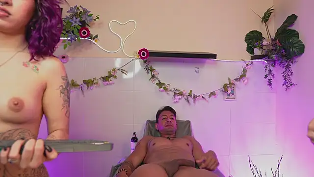 Snapshot of Jessi_Alex chatting on 10-04-25, 11:41 Jessi Alex online show from 10-04-25, 11:41