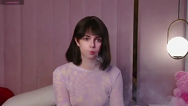 Snapshot of Miranda_Kerry chatting on 12-02-25, 06:19 Miranda Kerry online show from 12-02-25, 06:19