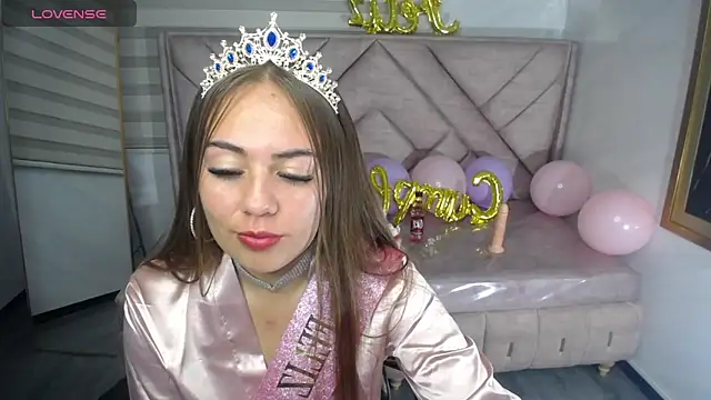 Snapshot of Luna_Star_v chatting on 09-16-25, 03:40 Luna Star v online show from 09-16-25, 03:40