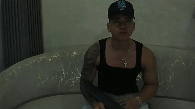 Snapshot of Draven_Marceaux chatting on 06-24-26, 11:20 Draven Marceaux online show from 06-24-26, 11:20