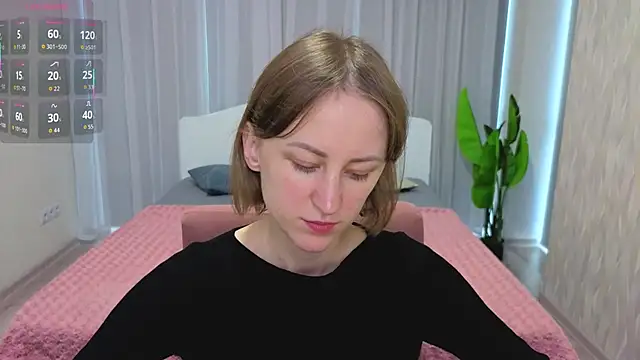 LuluChiiii online show from 10-07-25, 10:34