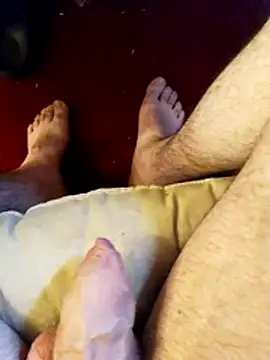 Snapshot of chrisdic27 chatting on 02-11-26, 09:14 chrisdic27 online show from 02-11-26, 09:14