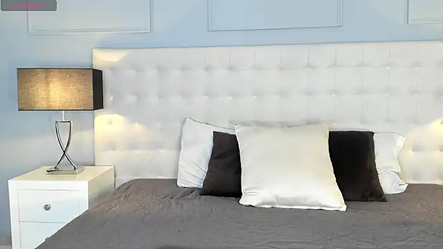 Snapshot of KellyRooss chatting on 11-25-25, 12:27 KellyRooss online show from 11-25-25, 12:27