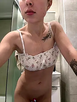 SakuraSara online show from 09-21-25, 05:53