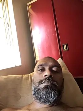 Snapshot of thelastsaintt chatting on 10-12-25, 07:07 thelastsaintt online show from 10-12-25, 07:07