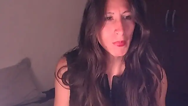 Snapshot of NathaSlave chatting on 07-05-26, 07:26 NathaSlave online show from 07-05-26, 07:26