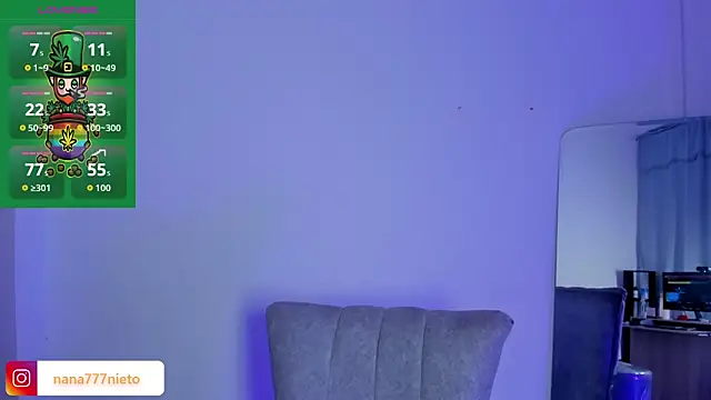 Snapshot of _nana777 chatting on 10-21-25, 12:44 nana777 online show from 10-21-25, 12:44