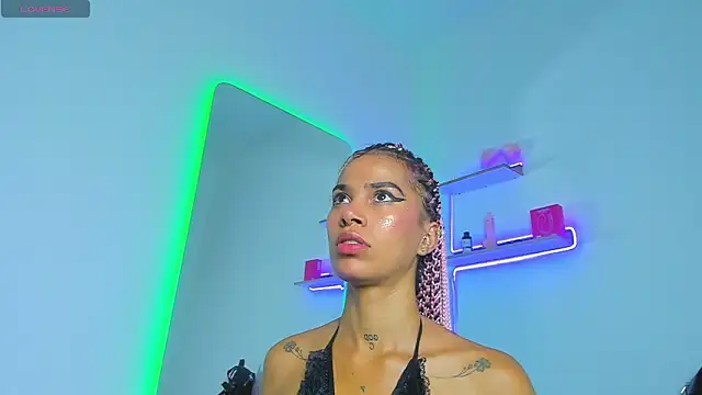 Snapshot of _nana777 chatting on 11-21-25, 05:28 nana777 online show from 11-21-25, 05:28