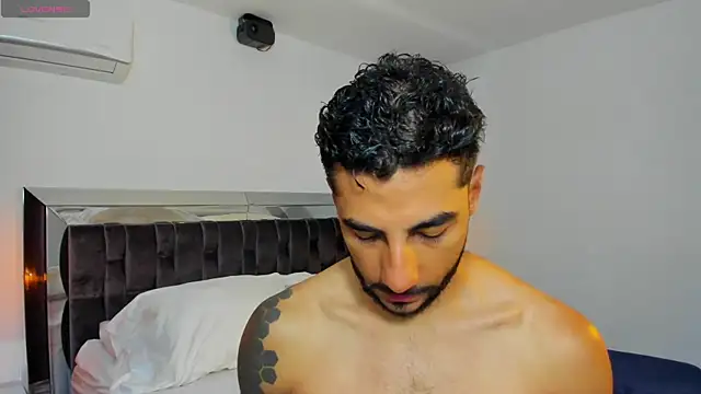 MARC THOMPSON  online show from 09-17-25, 02:52