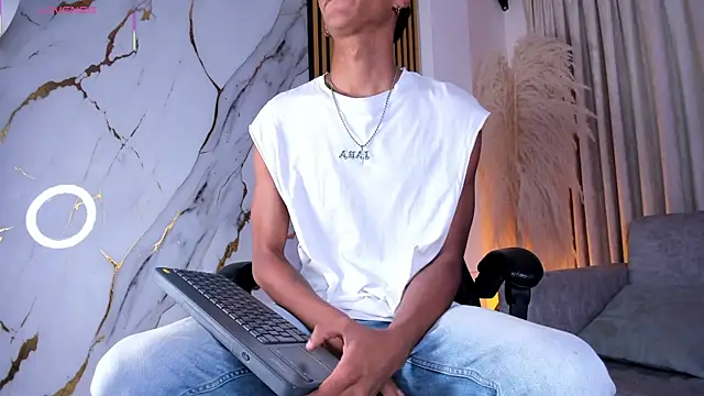 JulienSaint online show from 02-20-26, 12:16