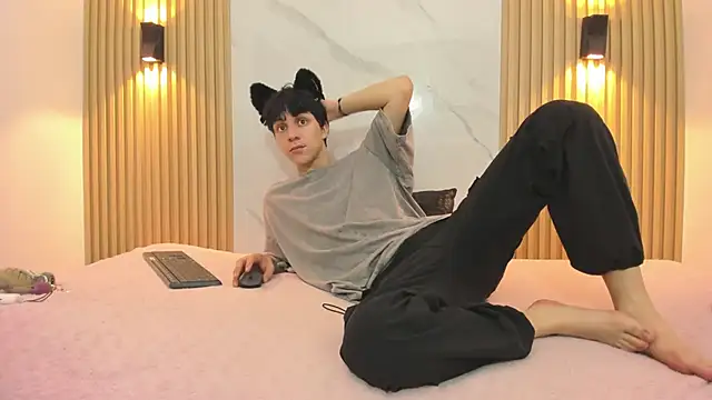 Snapshot of IM_DAREN chatting on 11-21-25, 03:16 IM DAREN online show from 11-21-25, 03:16