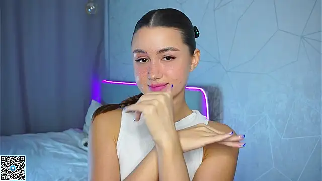 Snapshot of vvillywonka chatting on 09-29-25, 01:55 vvillywonka online show from 09-29-25, 01:55