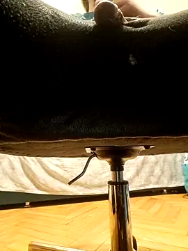 Snapshot of Niptalk84 chatting on 10-20-25, 03:01 Niptalk84 online show from 10-20-25, 03:01