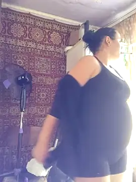 CutieMarine online show from 10-22-25, 10:04