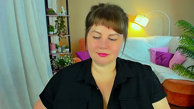 CrystaalStaar online show from 10-10-25, 07:13