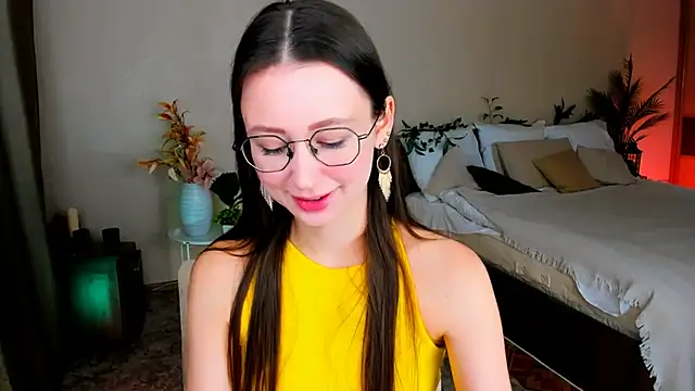 YourLovellyStory online show from 12-02-25, 11:26