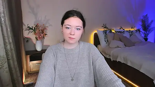 AlluringLookk online show from 09-20-25, 04:13