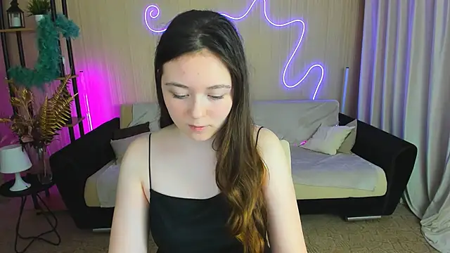 AlluringLookk online show from 10-03-25, 06:27