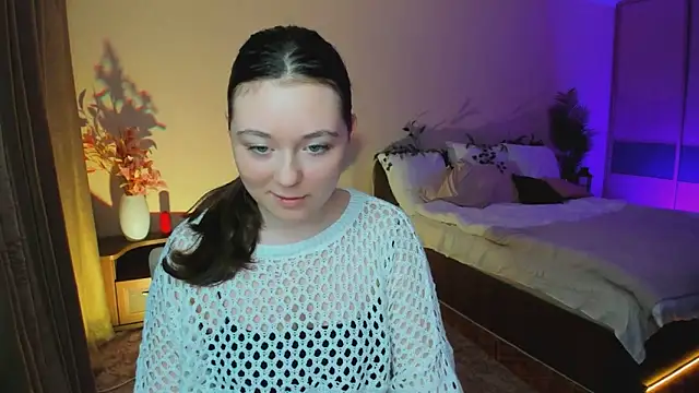 AlluringLookk online show from 11-12-25, 04:51