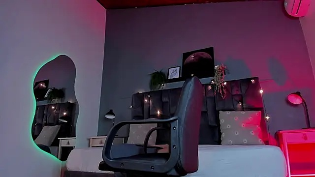 MrFox   online show from 02-06-26, 07:39