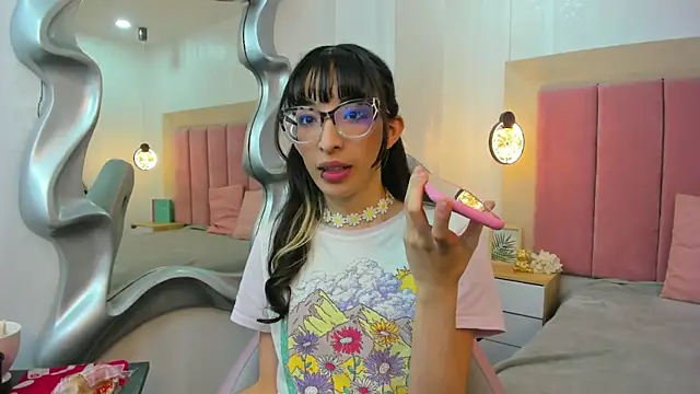 Emilia Bons online show from 03-20-26, 01:27