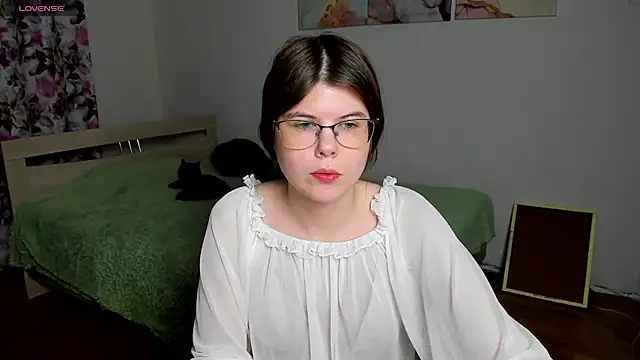 Beatrisss online show from 12-19-25, 02:40