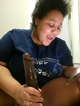 chocolate bella online show from 01-19-26, 03:43