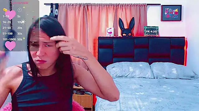 Snapshot of Azley_sweet chatting on 03-07-25, 12:45 Azley sweet online show from 03-07-25, 12:45