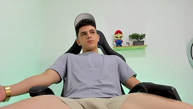 Mikecooper online show from 02-06-26, 05:23