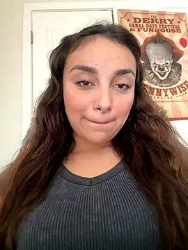 CharmingMaddie online show from 10-04-25, 04:27