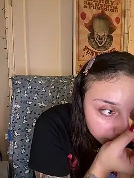 CharmingMaddie online show from 02-10-26, 04:38