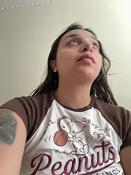 Snapshot of CharmingMaddie chatting on 05-27-26, 03:42 CharmingMaddie online show from 05-27-26, 03:42