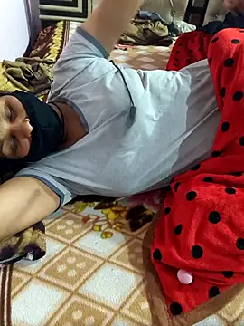 Love-pari077 online show from 01-11-26, 01:10