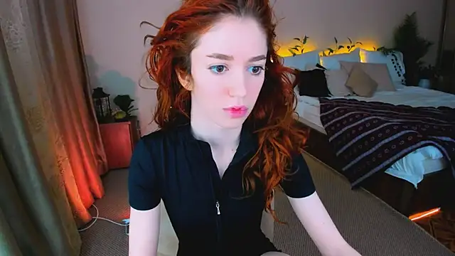 ChristinaConteeree online show from 02-08-26, 09:13