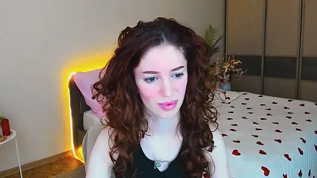 ChristinaConteeree online show from 04-05-26, 03:15