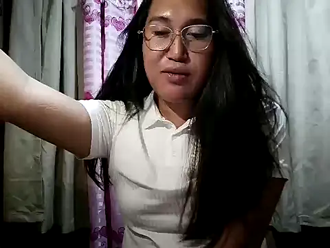 Snapshot of Romantic_Sabrina chatting on 08-03-26, 03:16 Romantic Sabrina online show from 08-03-26, 03:16
