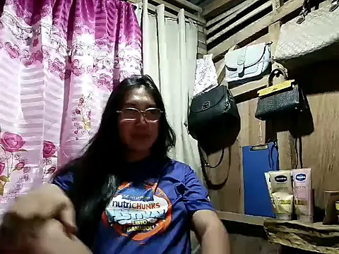 Snapshot of Romantic_Sabrina chatting on 08-03-26, 12:10 Romantic Sabrina online show from 08-03-26, 12:10