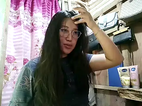 Snapshot of Romantic_Sabrina chatting on 08-04-26, 12:25 Romantic Sabrina online show from 08-04-26, 12:25