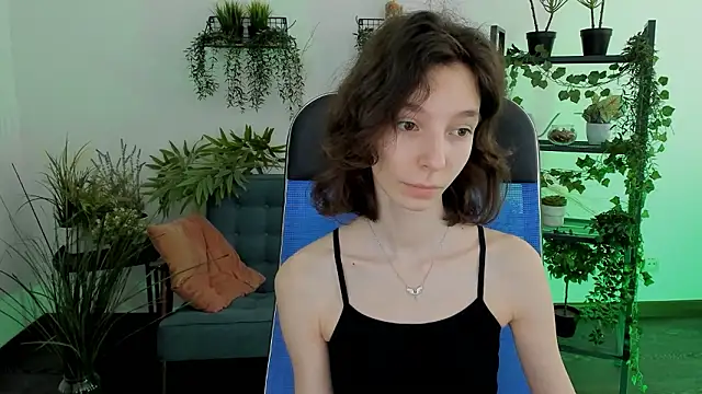 Snapshot of EmmanuellBrown chatting on 02-03-26, 10:09 EmmanuellBrown online show from 02-03-26, 10:09