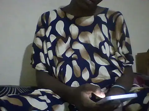 Snapshot of sexyonettt chatting on 09-12-25, 04:01 sexyonettt online show from 09-12-25, 04:01