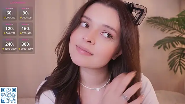 Snapshot of BlissHey chatting on 10-21-25, 03:46 BlissHey online show from 10-21-25, 03:46