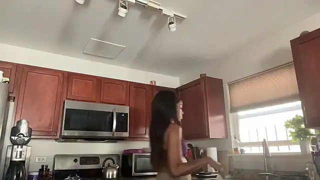 Peachyz69 online show from 09-28-25, 07:19