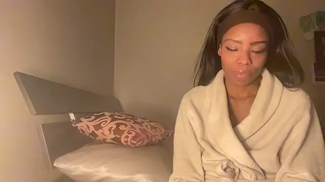 Peachyz69 online show from 02-11-26, 04:06