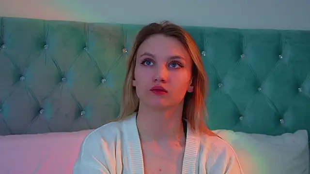 StacyEvances online show from 03-22-26, 06:11