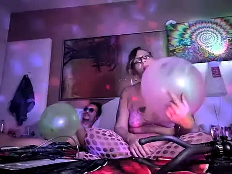 SparklesB1tch online show from 04-08-26, 09:31