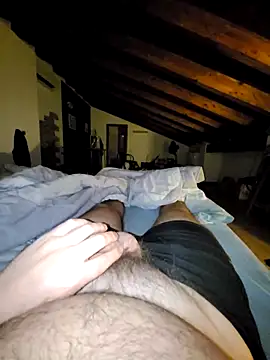 giova17cm online show from 10-21-25, 08:42