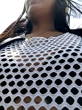 Snapshot of LunaHot_777 chatting on 09-13-25, 03:45 LunaHot 777 online show from 09-13-25, 03:45