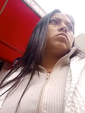 Snapshot of LunaHot_777 chatting on 09-18-25, 07:16 LunaHot 777 online show from 09-18-25, 07:16