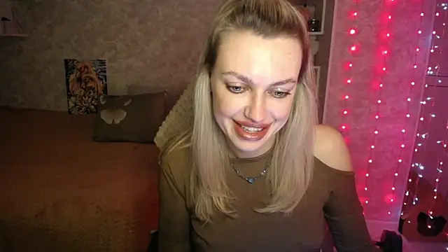 Snapshot of NickyAdamidi chatting on 11-17-25, 05:19 NickyAdamidi online show from 11-17-25, 05:19