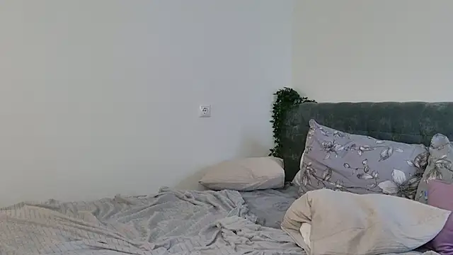 May suki online show from 09-18-25, 06:21